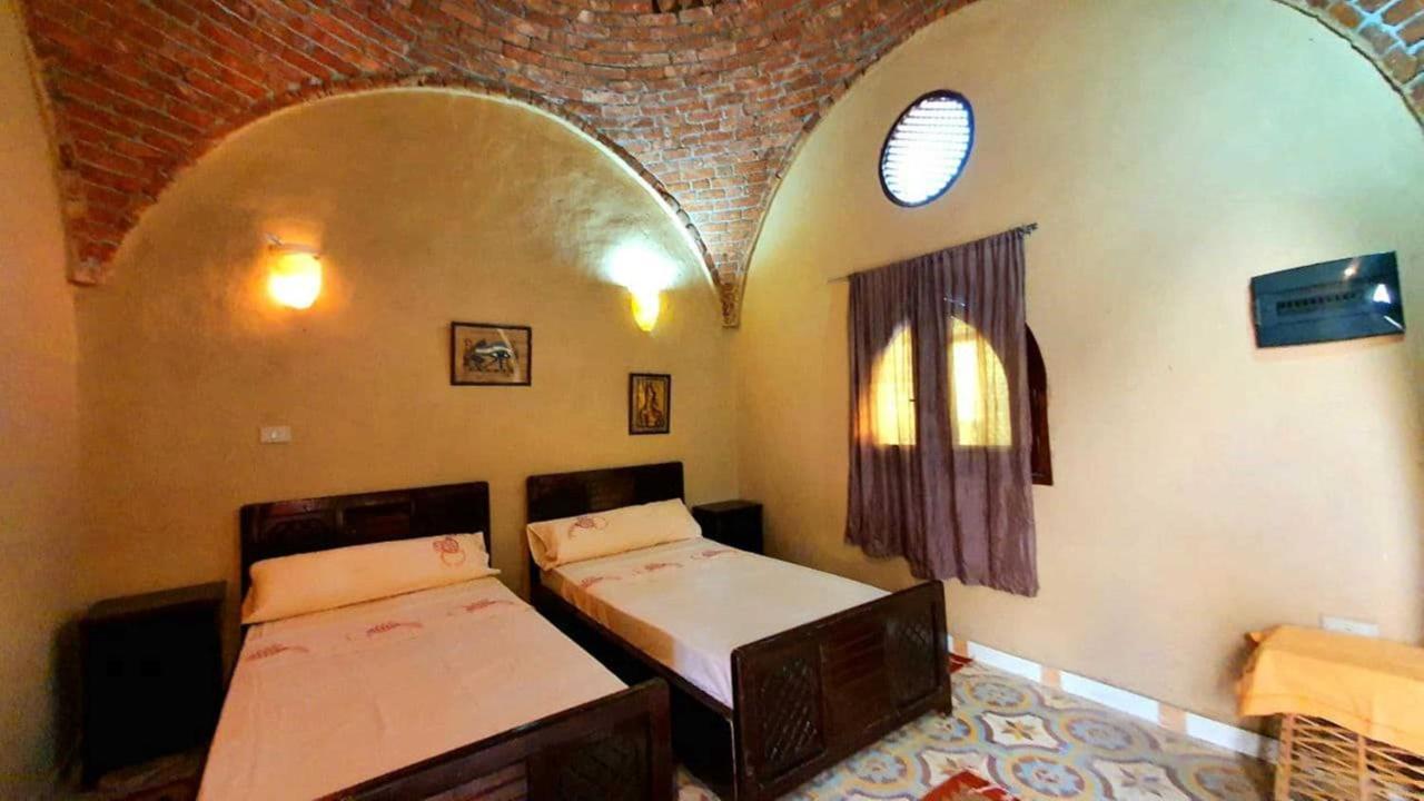 Scorpion House Luxor Hotell Eksteriør bilde